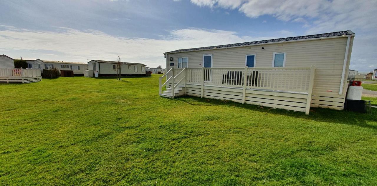 The Burrows Holiday Caravan, Seal Bay Selsey Eksteriør billede