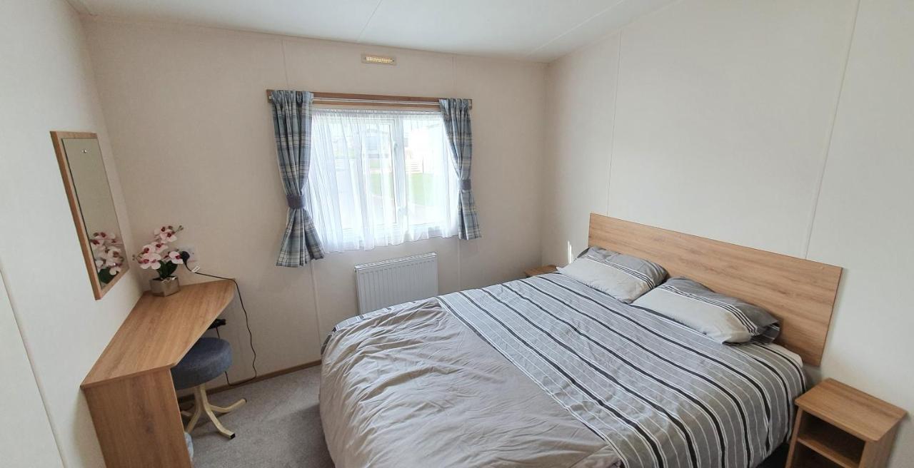 The Burrows Holiday Caravan, Seal Bay Selsey Eksteriør billede